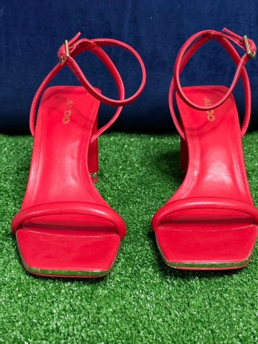 ALDO Red Strappy Leather Sandals Slim Block Heel Square Toe Gold Trim Size 7.5